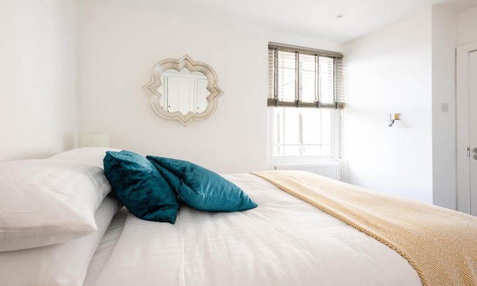 St. Johns Wood Apartment | The Marylebone Residence