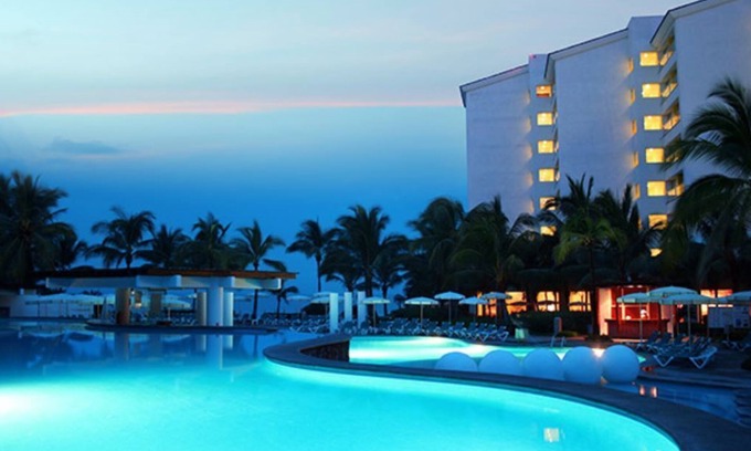 Marina Vallarta Apartment | The Mayan Palace Puerto Vallarta