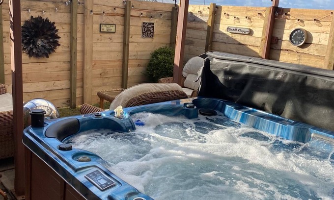 Seaton Carew Bed & Breakfast | The Mayfair Lodge - Caravaning, Glamping & Camping