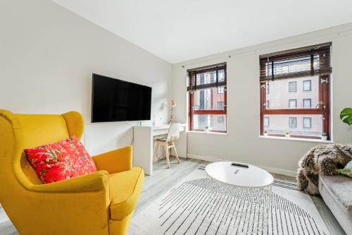 City Centre Glasgow Apartment | The Merchants Gem - 2Bed & Free Parking