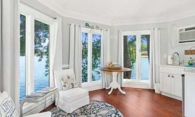 Portsmouth House | The Mermaids Lair π§ββοΈ
