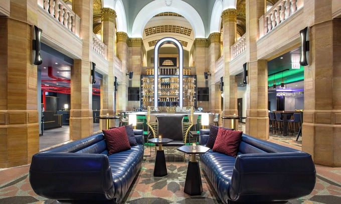 The Loop Hotel | The Midland Hotel Chicago, a Tribute Portfolio Hotel