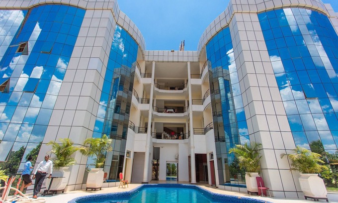 Remera Hotel | The Mirror Hotel