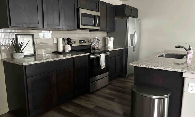 Tri-Cities House | The Modern Albany 120