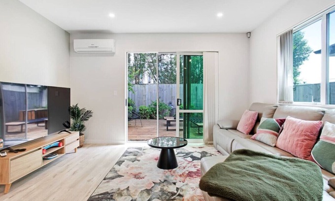 Hobsonville House | The Modern Avenue Home with Air-Con and Parking