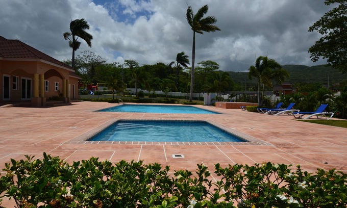 Mammee Bay House | The Monet Place