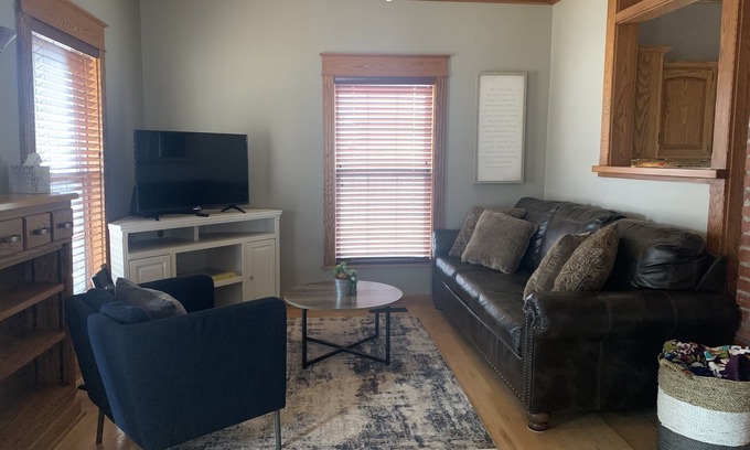 Great Bend House | The Monroe House