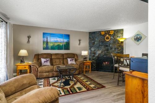 Sand Lake Apartment | The Moose Crossing
