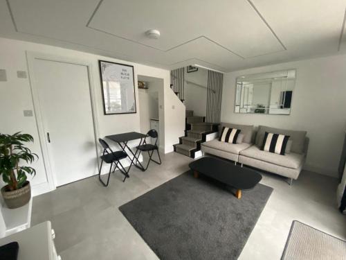 Worthing Apartment | The Motor House