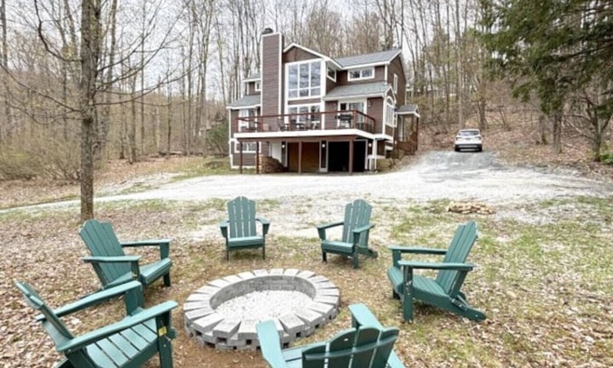 Stratton Mountain House | The Mountain Escape!