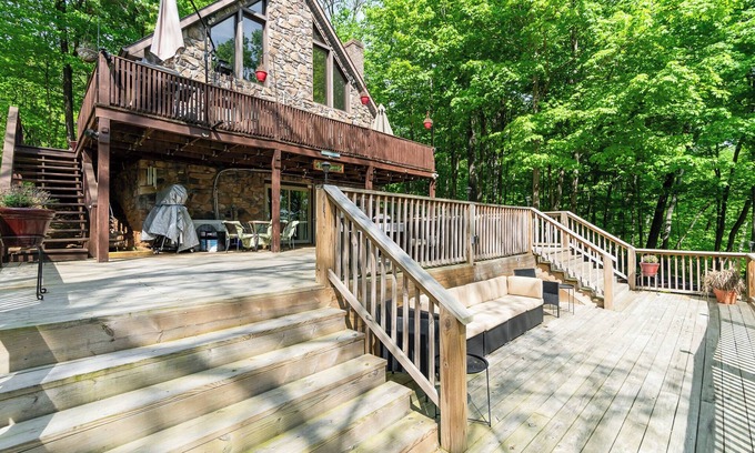 Carroll Valley House | The Mountains Chalet in Private Rural Environment