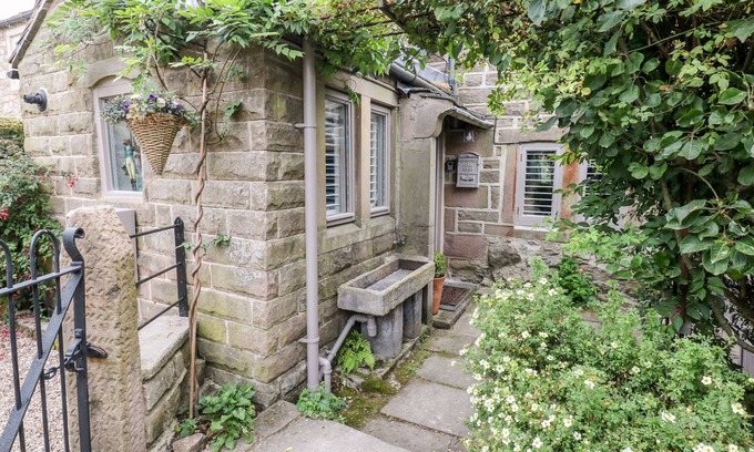Matlock Cottage | The Mouse House