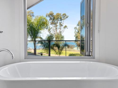 Mulwala House | The Mulwala Townhouse