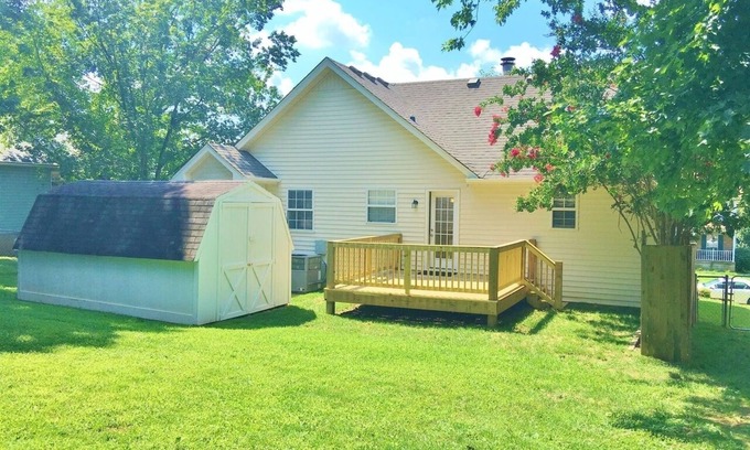 Hermitage House | The Nash Spot