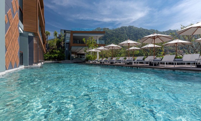 Patong Hotel | The Nature Phuket