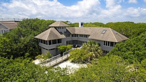 Debordieu Colony House | The Nautilus home by Peace Vacations