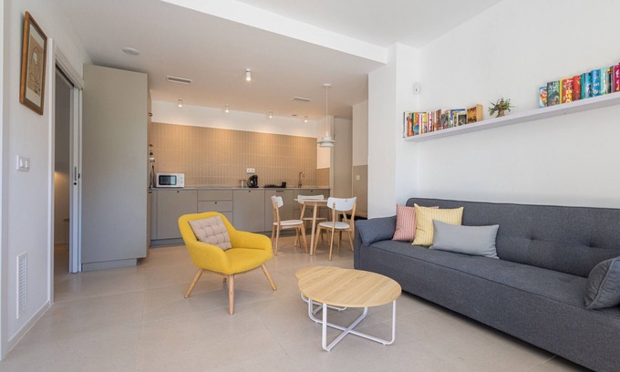 Poblats Maritims Apartment | The Nazaret Apartment by Florit Flats