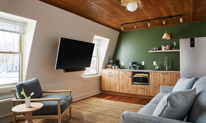 New Buffalo Apartment | The Neighborhood Hotel Grand Beach Suite 10 - One Bedroom