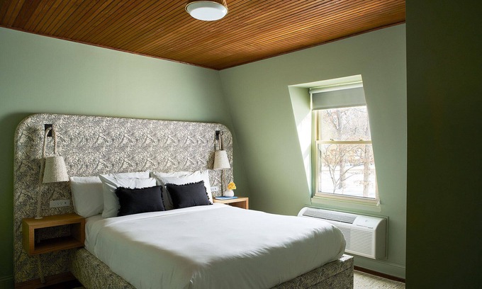 New Buffalo Apartment | The Neighborhood Hotel Grand Beach Suite 7 - Two Bedroom