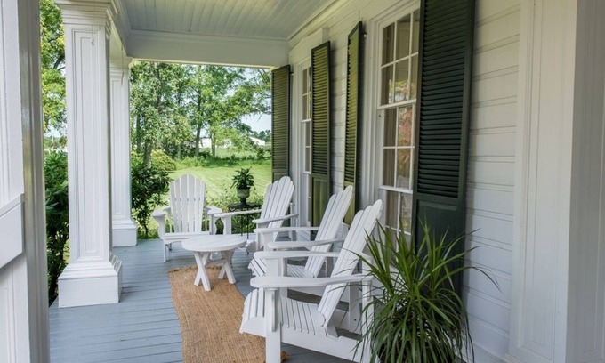 Long Valley Bed & Breakfast | The Neighbour House B&B