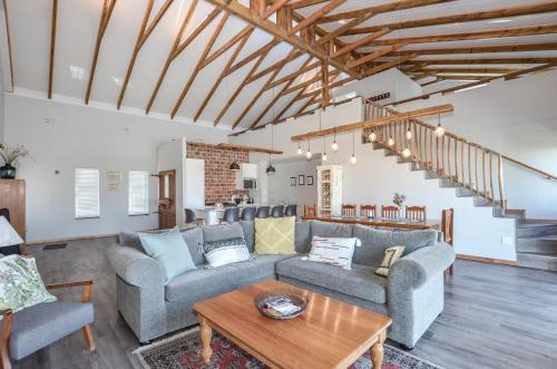 Kleinmond House | The Neighbours - Kleinmond