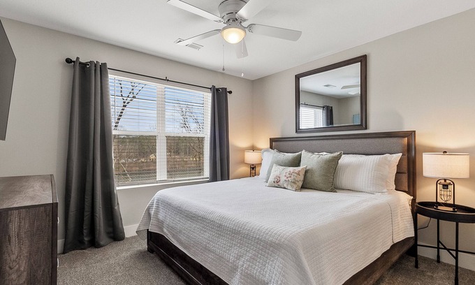 Tuscaloosa Condo | The Nelson 1st Floor Riverfront Condo with Pool & Gym Access