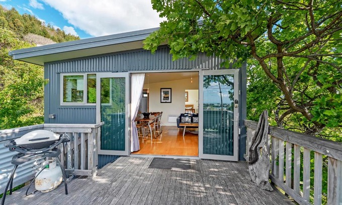 Nelson Apartment | The Nelson's Lookout