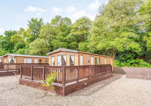 Fort Augustus Resort | The Ness Hot tub Lodge