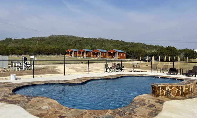 Pipe Creek Cabin | The Nest Cabin Resort - Bluebird Cabin #5