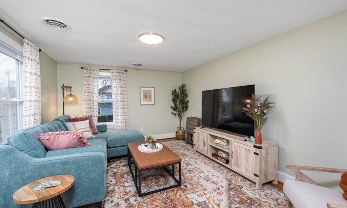 Staunton Apartment | The Nest: Cozy Staunton Apartment + Walk Downtown