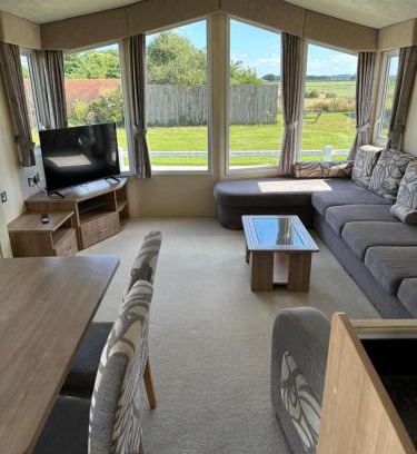 Stockbridge House | The New Hampton At Wallop