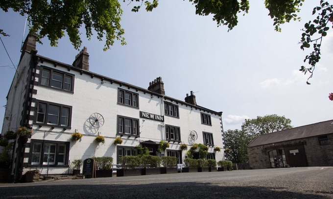 Clapham Hotel | The New Inn Clapham