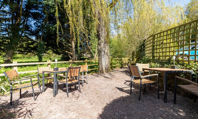 Crediton Hotel | The New Inn