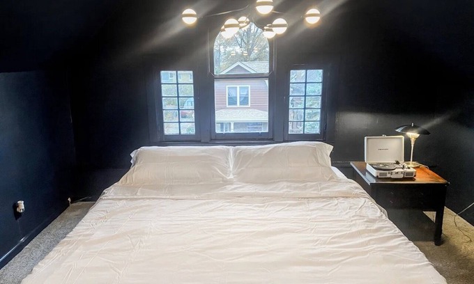 East Price Hill House | The New Yorker Suite in Queen City - 10 Mins to Downtown