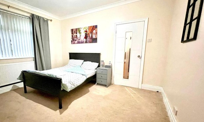 Kearsley House | The Nights Away
