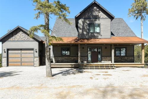 Lead House | The “Nitz” Carlton