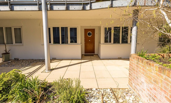 Poole Cottage | The Nook