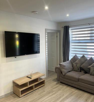 Milford Haven House | The North Corner