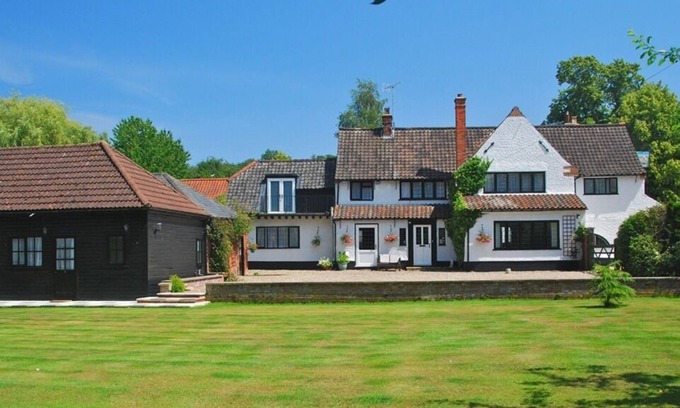 Horstead House | The Oak Rooms