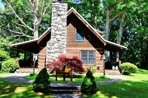 Whittier House | The Oakes