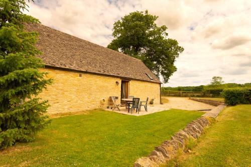 Bourton House | The Oaks - Ash Farm Cotswolds