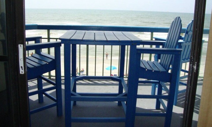 Cherry Grove Beach Condo | The Oceans #404 - 2 Br Condo