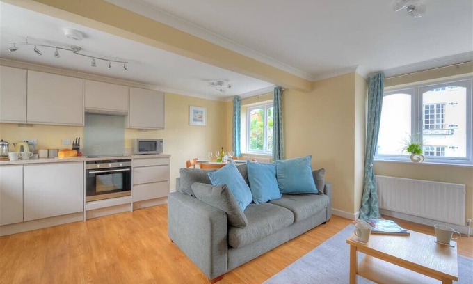Lyme Regis House | The Old Bakehouse