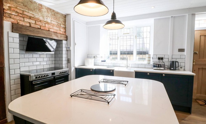 Hook Norton Cottage | The Old Bakery