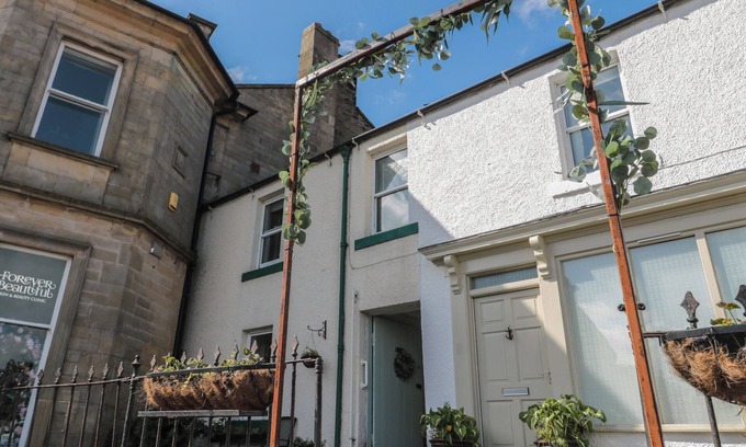 Wooler Cottage | THE OLD BAKERY, pet friendly, character holiday cottage in Wooler