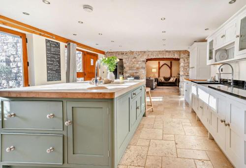 Porthcawl House | The Old Barn