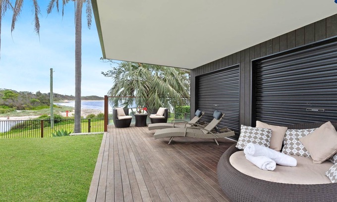 Currarong House | The Old Bottleshop - near waters of Currarong