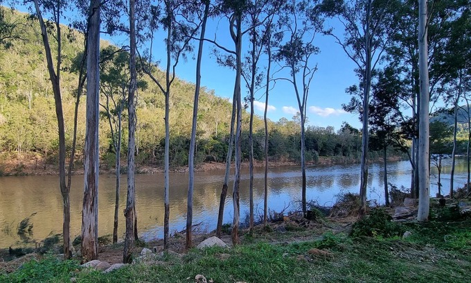 Crossdale Cottage | The Old Cottage - Somerset Dam