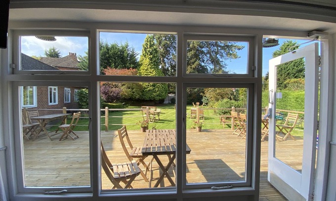 Bournville Hotel | The Old Farm Hotel