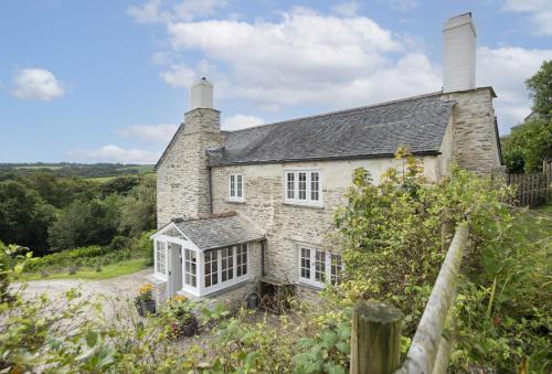 Liskeard House | The Old Farmhouse